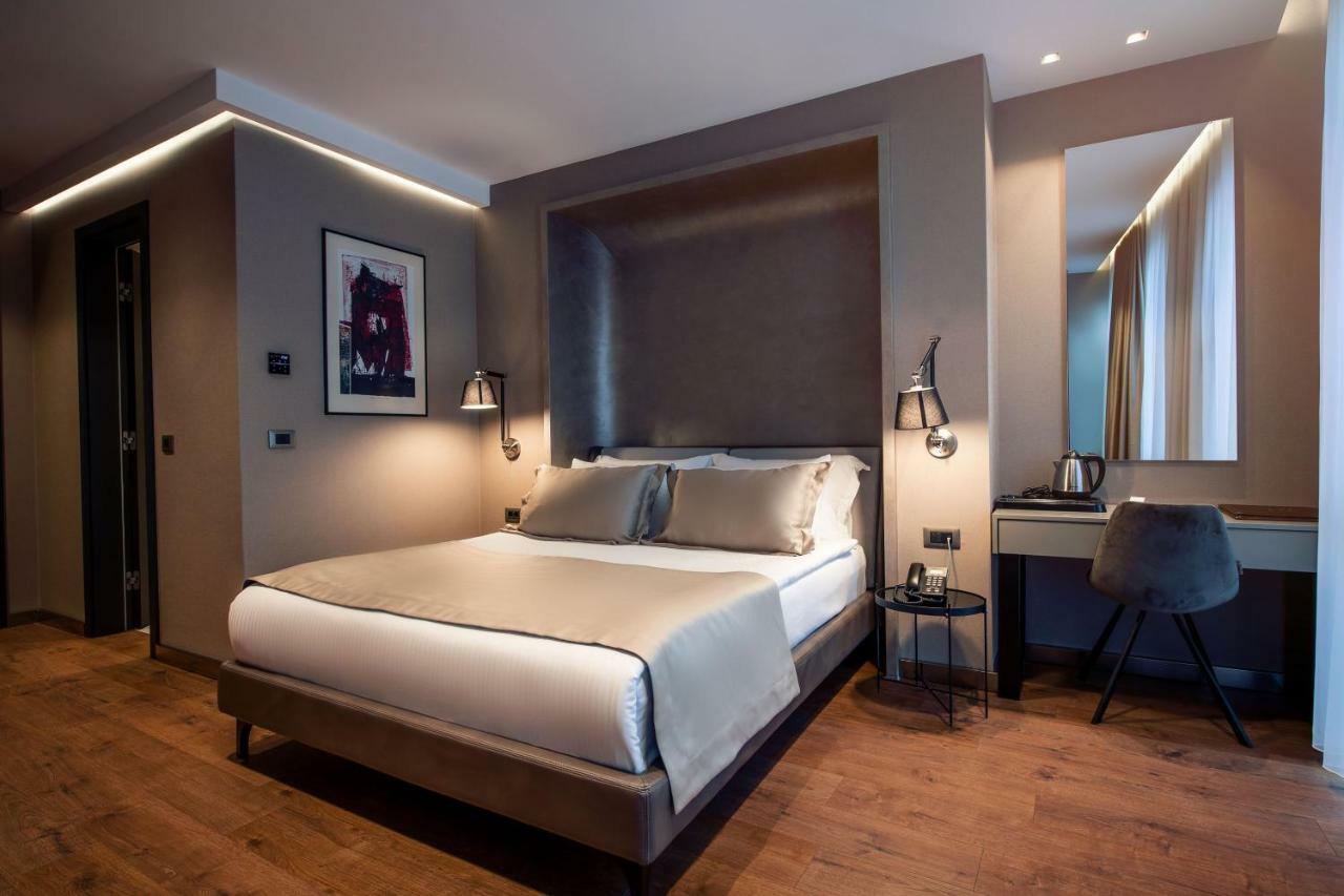 Seraphine Plaza Печ Екстер'єр фото