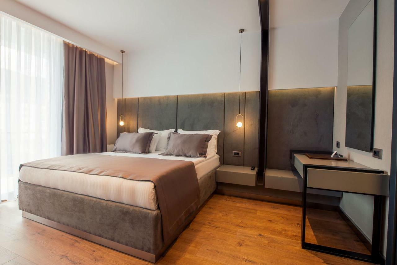 Seraphine Plaza Печ Екстер'єр фото
