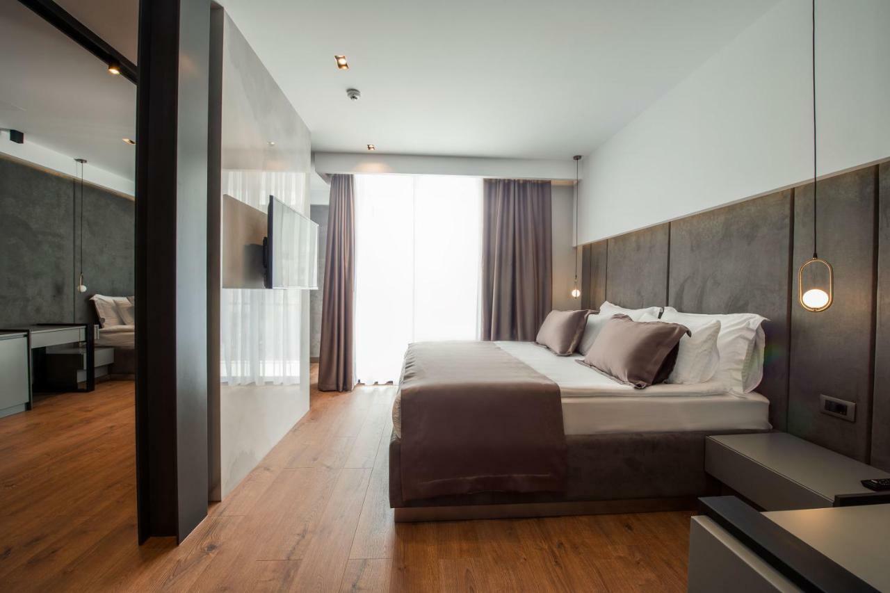 Seraphine Plaza Печ Екстер'єр фото