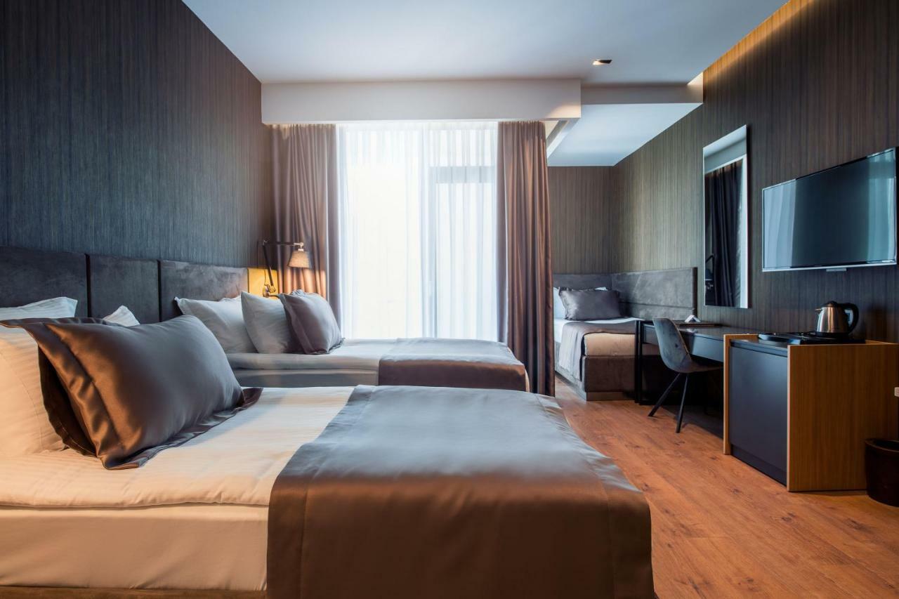 Seraphine Plaza Печ Екстер'єр фото
