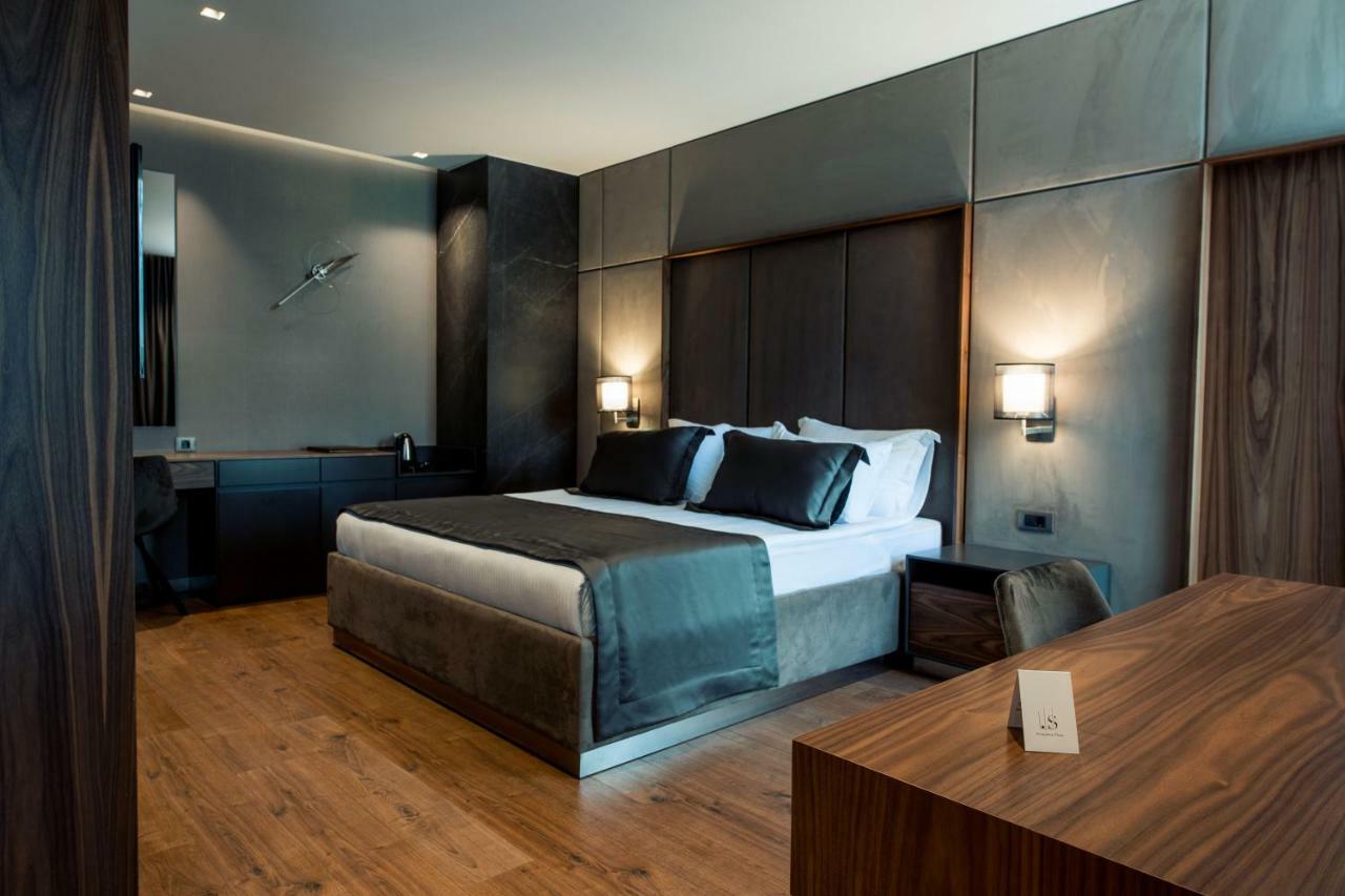 Seraphine Plaza Печ Екстер'єр фото