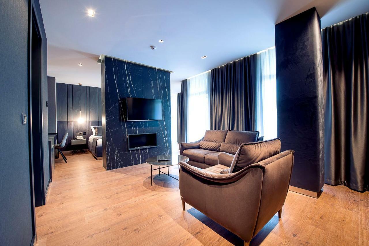 Seraphine Plaza Печ Екстер'єр фото