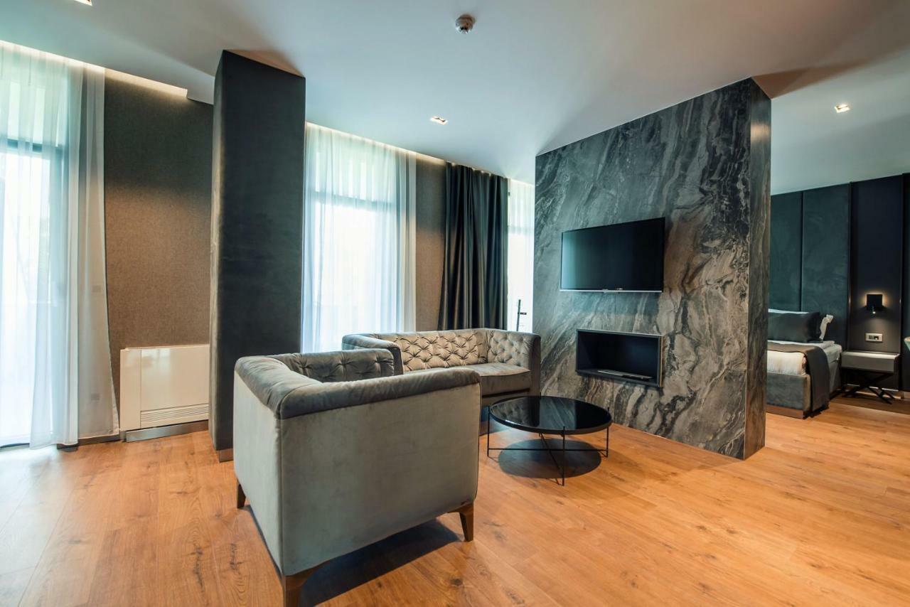 Seraphine Plaza Печ Екстер'єр фото